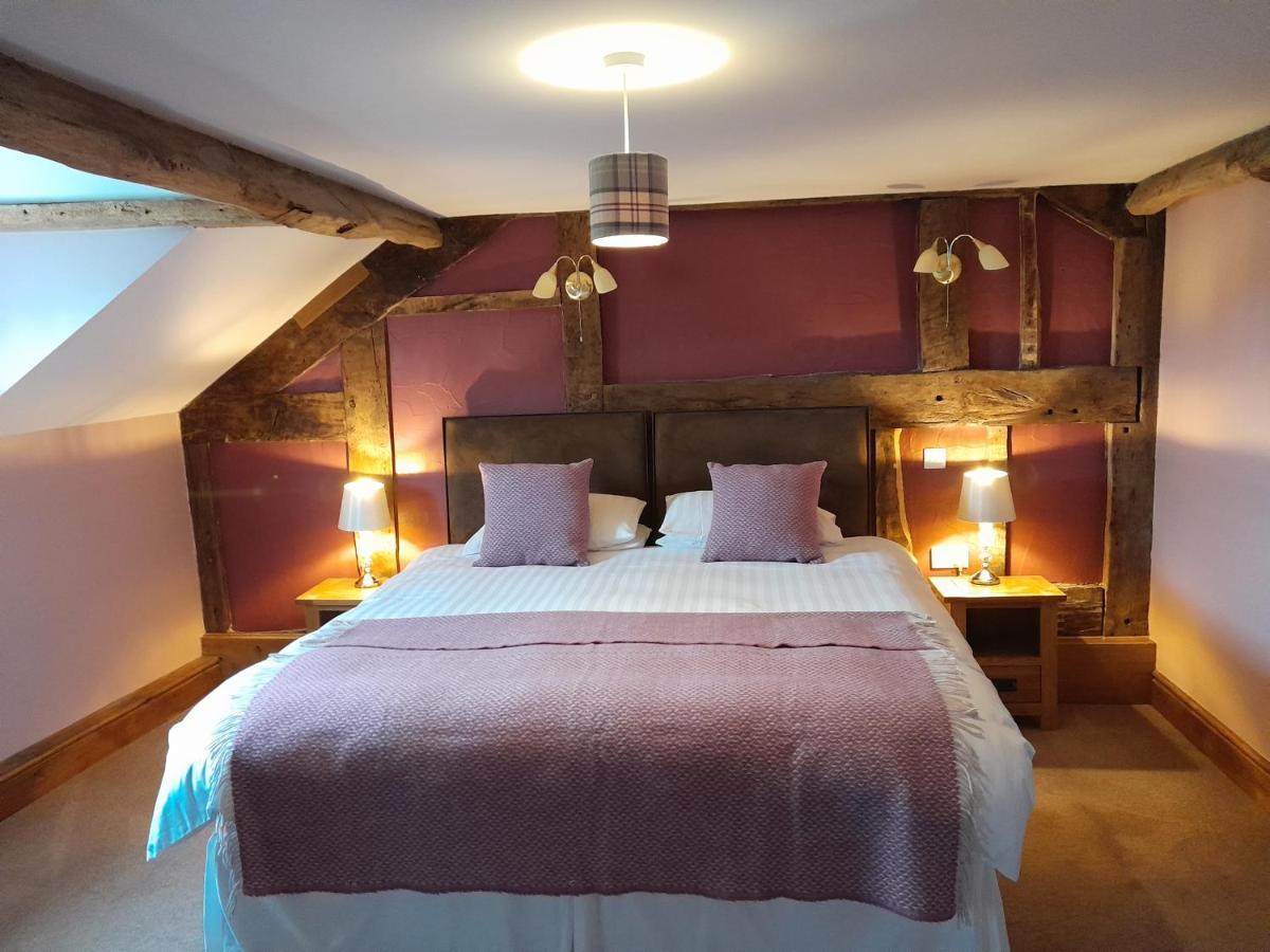 The Dolfor Inn Newtown  Bagian luar foto